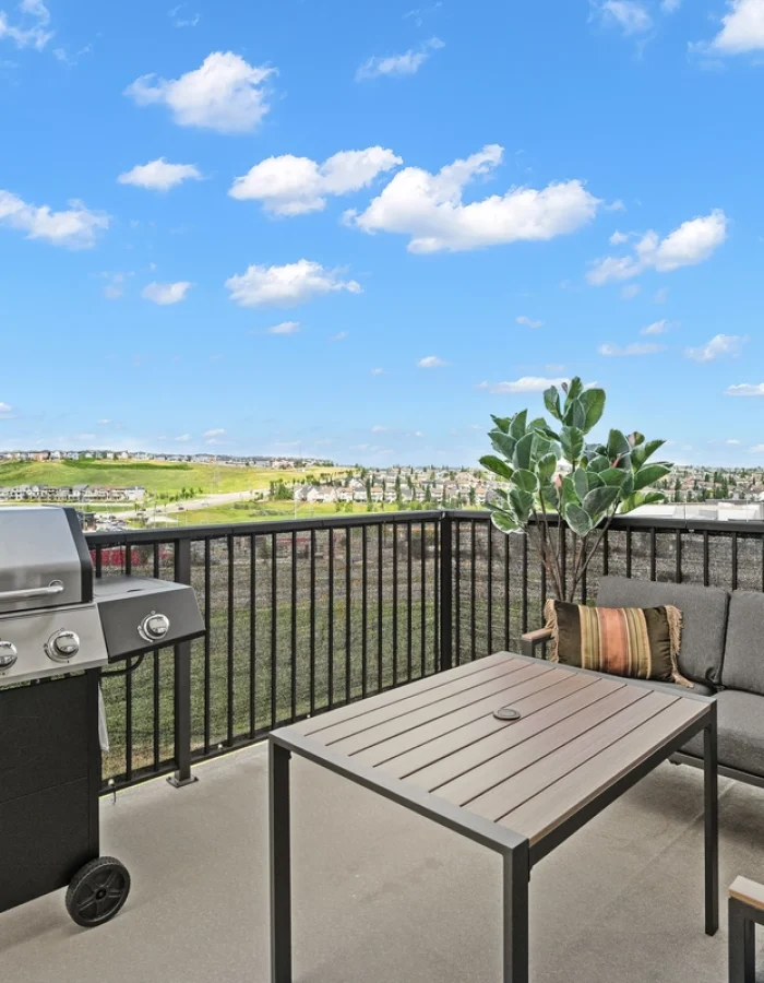 deck_seating-and-barbecue-AzG3qQ2RqoC2bZz2