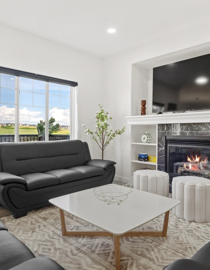 family-room_side-photo-with-window-view-AQEDNKl0aJtRge0n