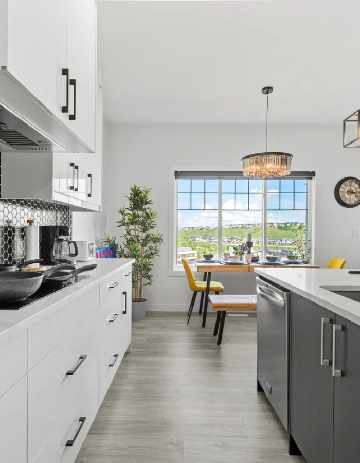 kitchen_view-from-the-pantry-door-A3QO05Rn9PsanRO8